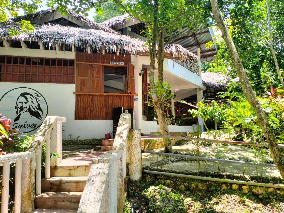 Hostel The Sylvia *