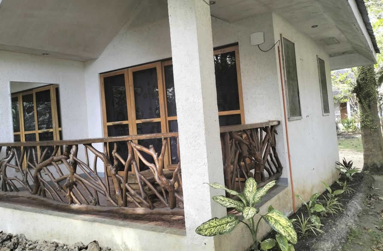 The Sylvia Hostel San Juan (Siquijor)